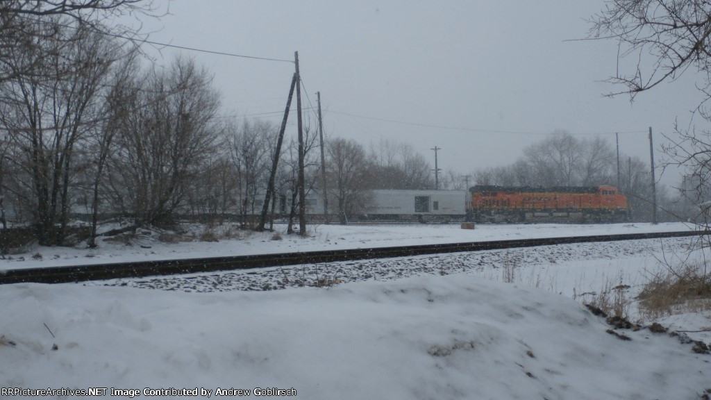 BNSF 8003 Business Train